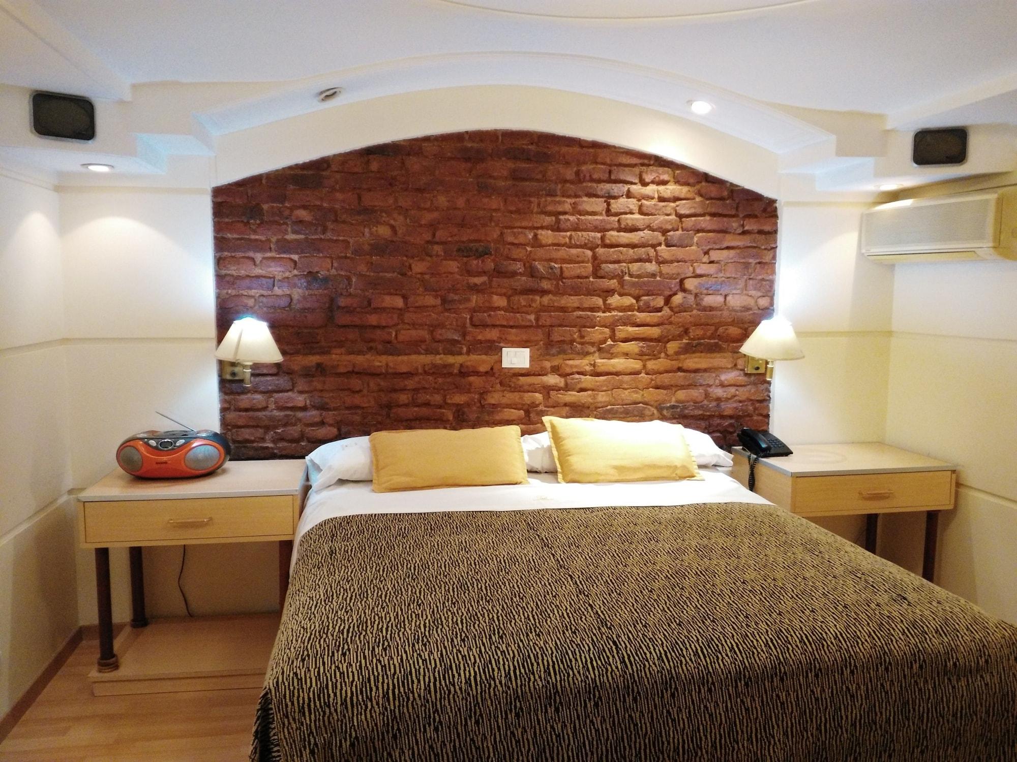 Hotel A&B Internacional Buenos Aires Kültér fotó