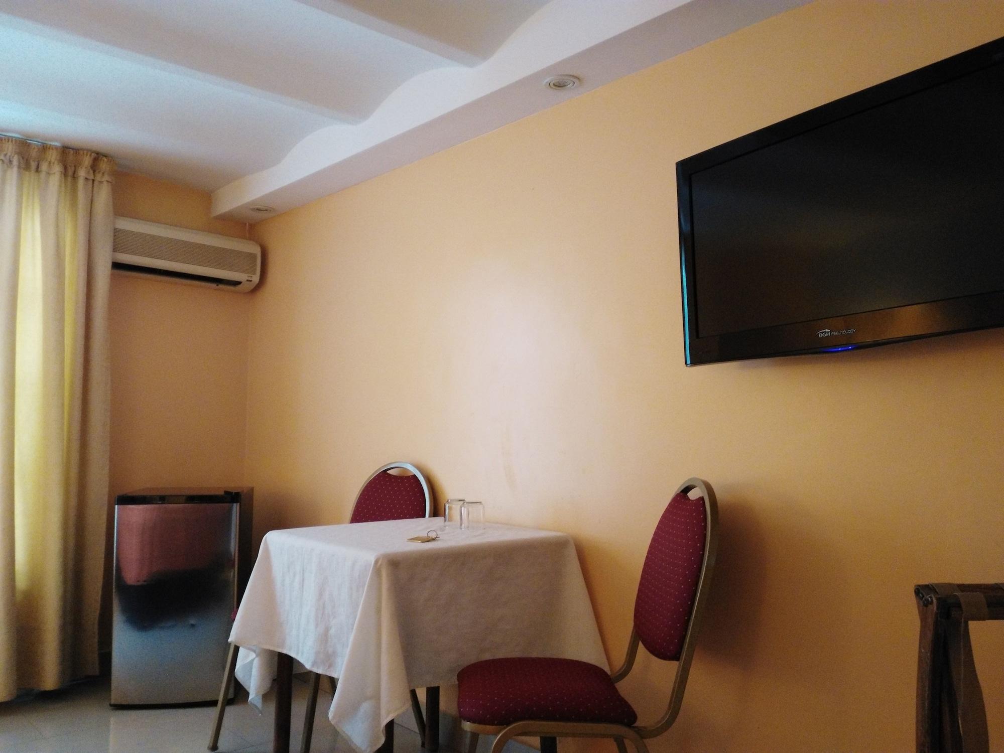 Hotel A&B Internacional Buenos Aires Kültér fotó