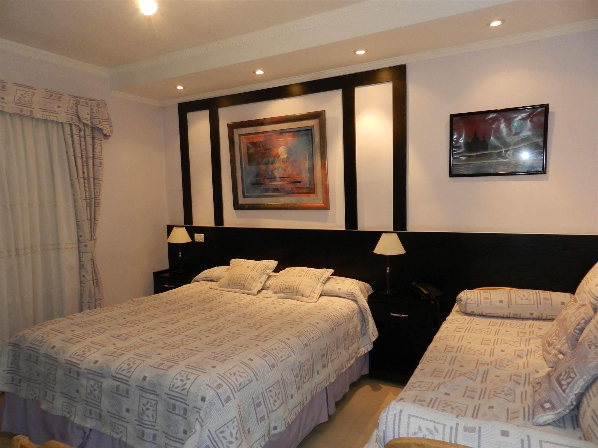 Hotel A&B Internacional Buenos Aires Kültér fotó
